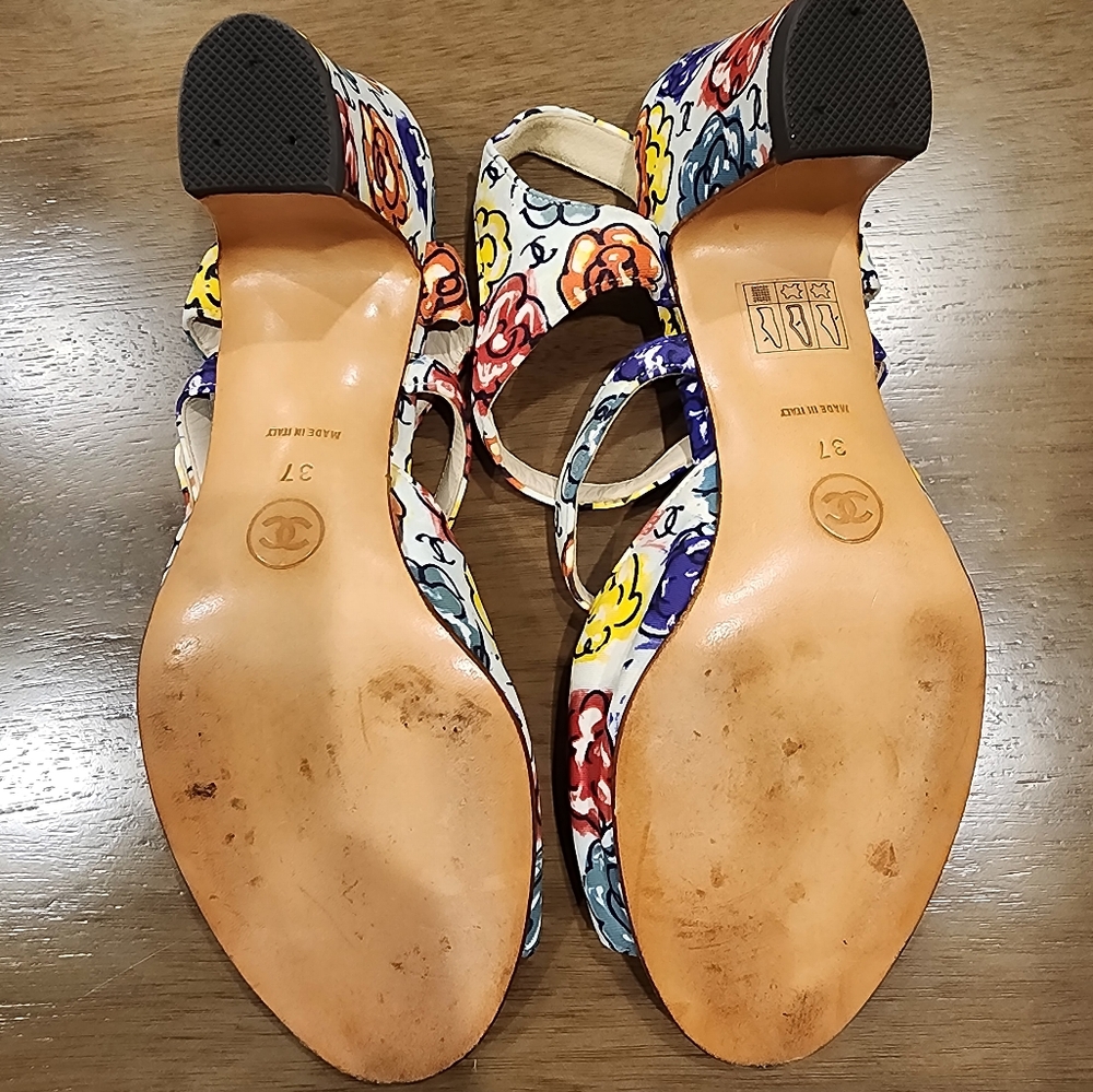 Vintage Chanel Floral Heels Size 37 - Picture 4 of 14